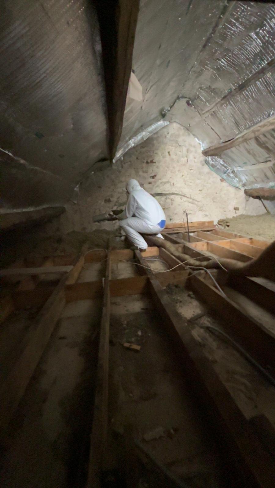 Intervention d’isolation dans des combles